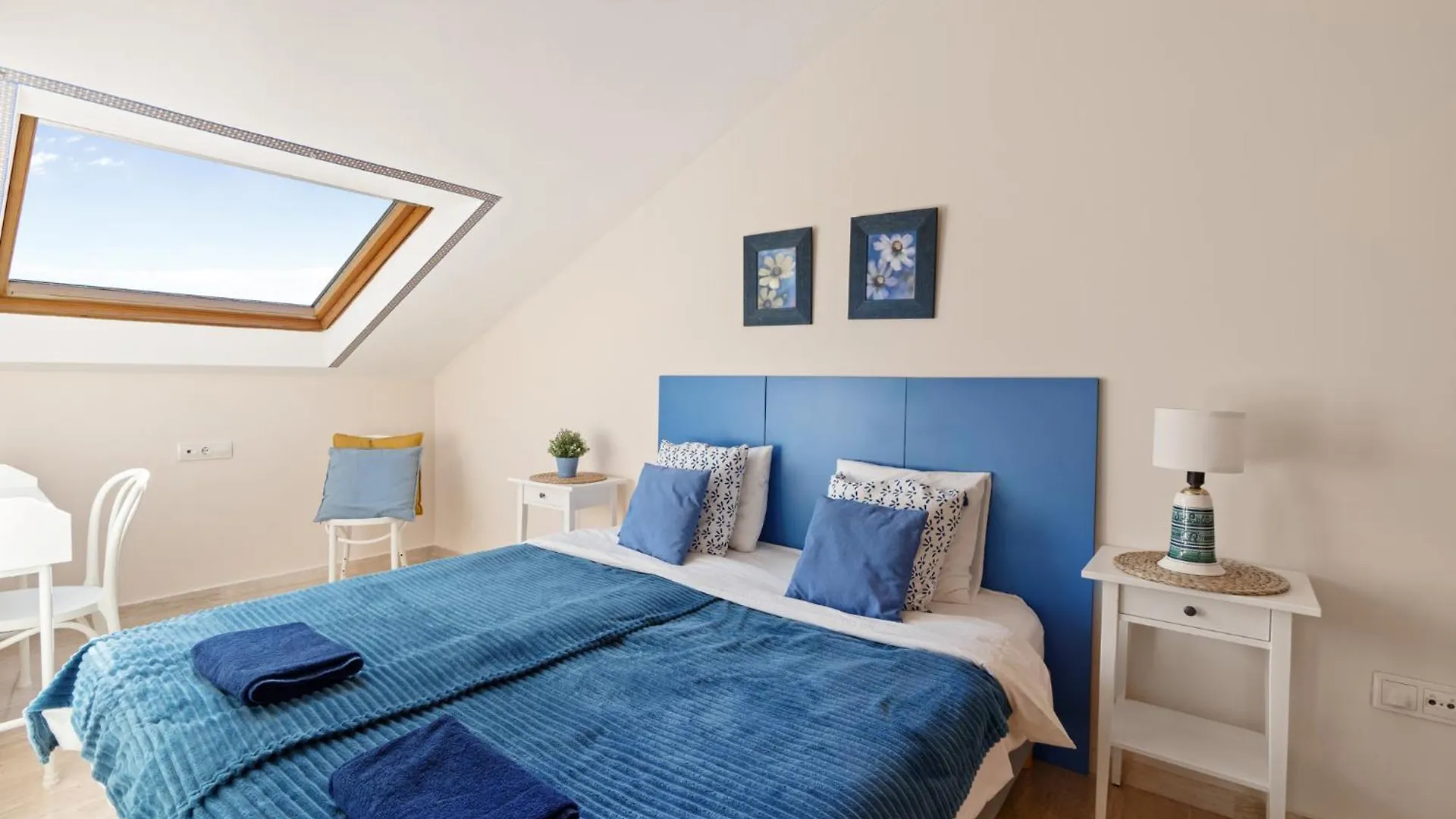Apartment Close To The Sea In Las Chapas マルベーリャ