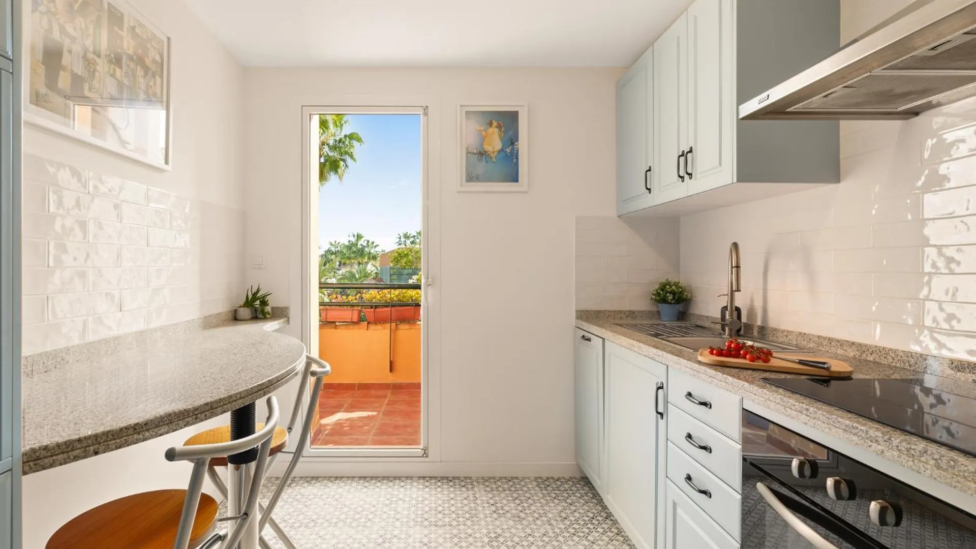 Apartment Close To The Sea In Las Chapas マルベーリャ 0*,  スペイン